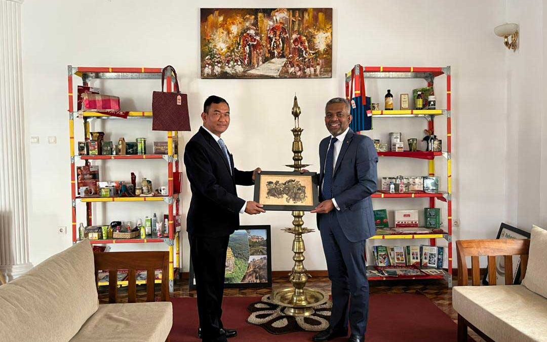Myanmar Ambassador to Ethiopia H.E U Aung Min Oo paid a courtesy call on Sri Lanka Ambassador